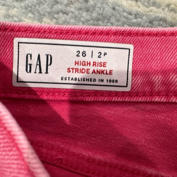 GAP Bright Pink Flare Jeans- Ankle length - Picture 3 of 4